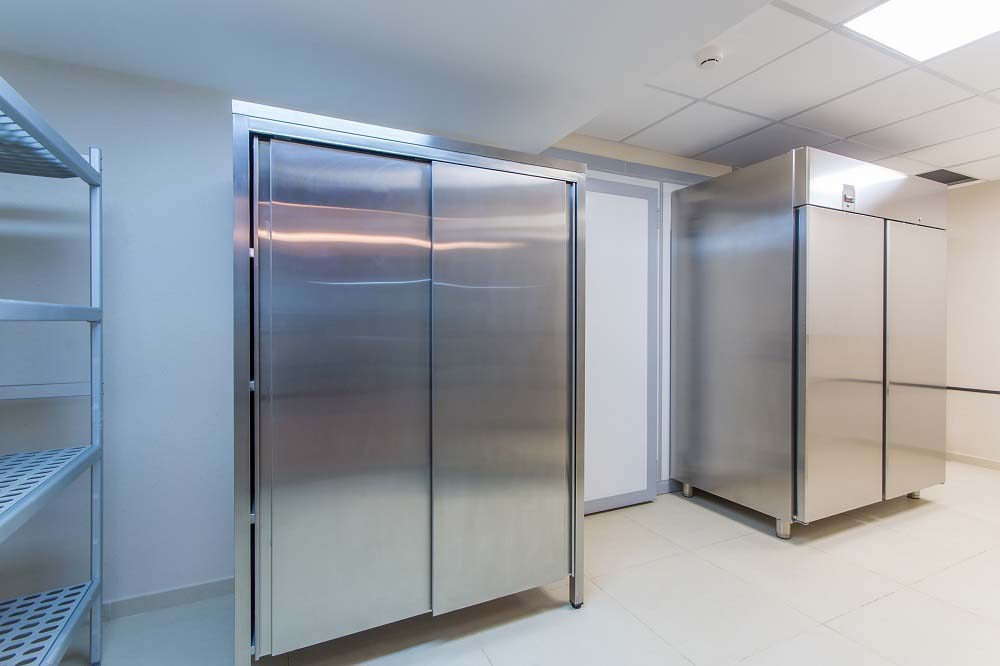 purchase the right commercial kitchen refrigerator